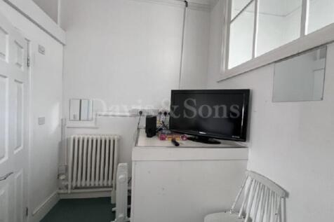 Caxton Place, Newport. NP20 4BN photo 3