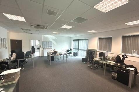 Office to rent Image 3