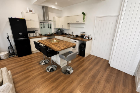 KITCHEN.png