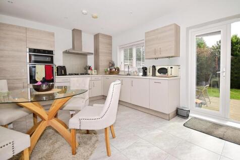 Priors Orchard Southbourne PO10 photo 4