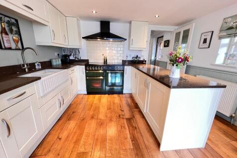 Fitted Kitchen