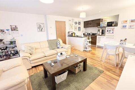 Open Plan Living Room/Kitchen