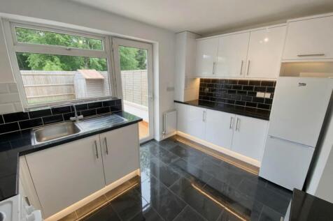 Borehamwood, WD6 - property photo