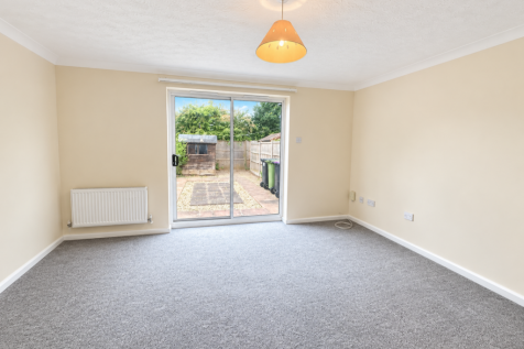 22 Maiden Court, Saxilby, Lincoln, LN1 2WH photo 3