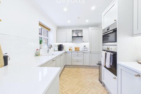 Day Room/Kitchen