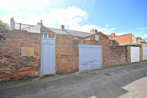 Rear Garage and Yard Access