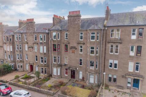 3R 9 Baxter Park Terrace Dundee-3.JPG