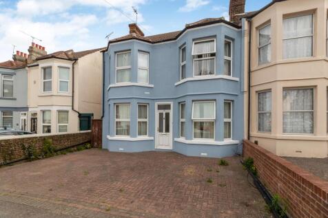 4 bedroom House for rent