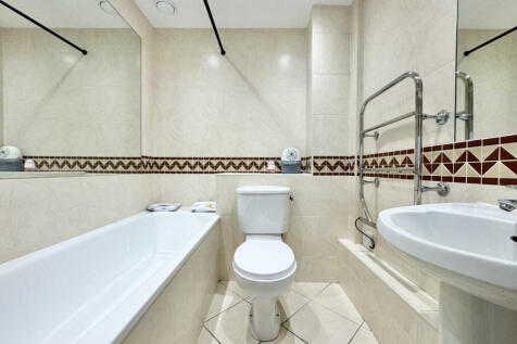 Tower Point, Enfield, EN2 photo 5