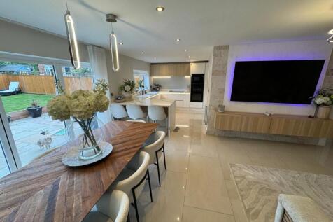 OPEN PLAN GROUND FLOOR