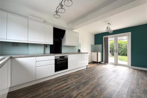 South Mesnefield Road, Salford, Greater Manchester, M7 photo 4