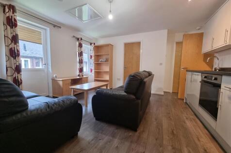 Kitchen Lounge - F32 The Forum.jpg