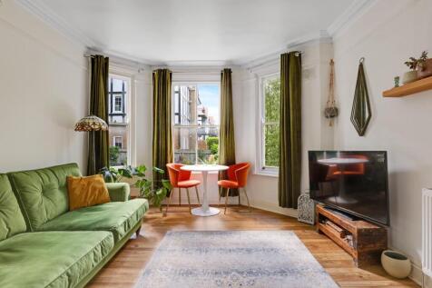 01-827fJHPropWorld - Flat 7, 74 Lawrie Prk Road - 