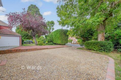 Driveway/Parking