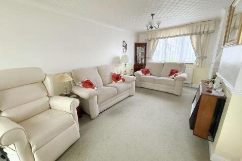 THROUGH LOUNGE