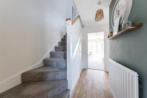 6 Warren Way-010.jpg