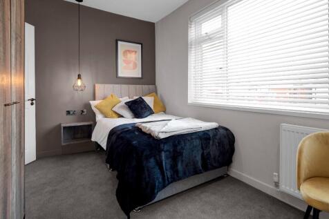 Room 6 - Ensuite