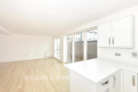Lounge/ Kitchen