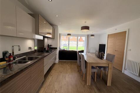 Cotton Drive, Newark, Nottinghamshire, NG24 photo 3