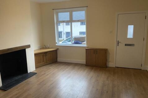 Mount Avenue Hurstead.  photo 2