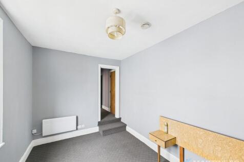 CAM02318G0-PR0565...