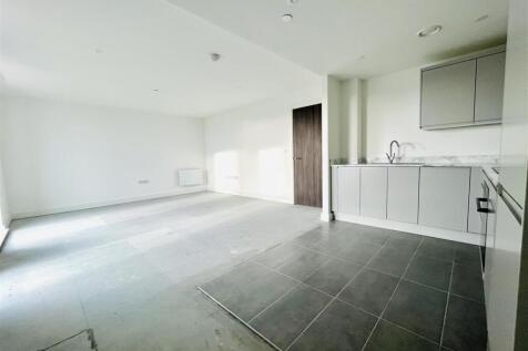 Live In Dining Kitchen