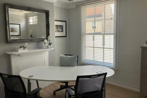 Office to rent Image 4