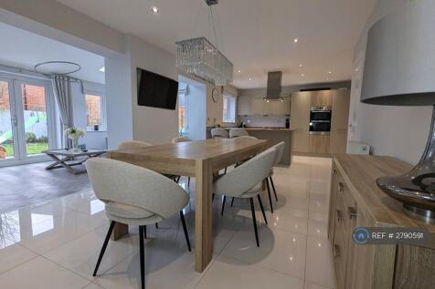3-Bedroom-House-Preston-Diner-View.Jpg