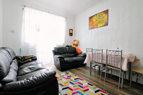 Arthur Road, Romford, RM6 photo 3