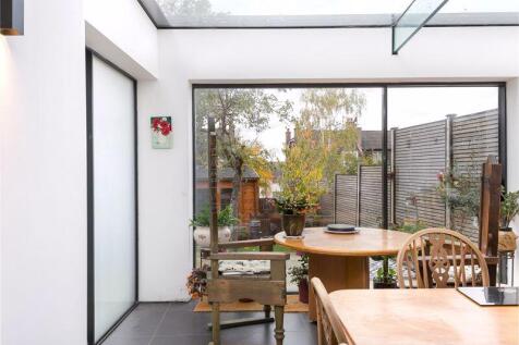 Lower Ground Floor Dining Area