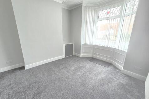 St. Bernard Road, Stockton-On-Tees, Durham, TS18 photo 3
