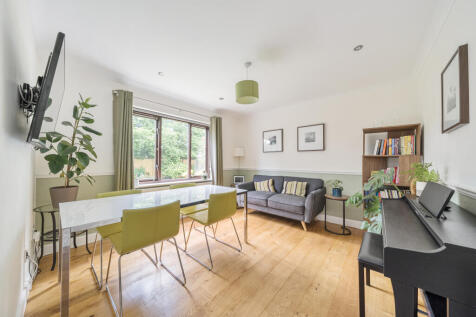 131317810685952018951d