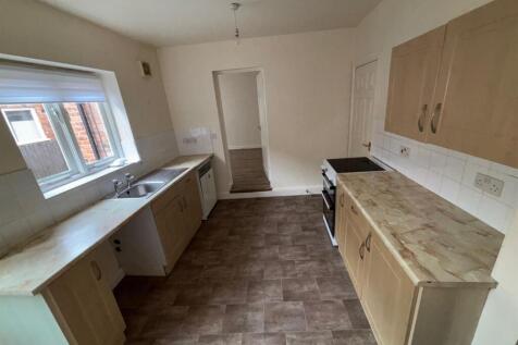 Lowes Wong, Southwell photo 4
