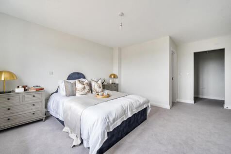 1364805-49-68e912...