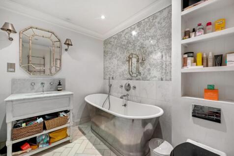 TEC - 19 Millers Wharf - Ensuite3 (1).jpg