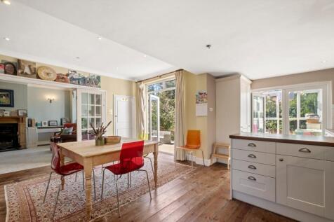 Kitchen/Family Room