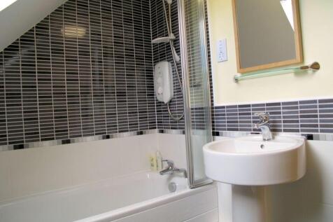 bathroom 2.jpeg