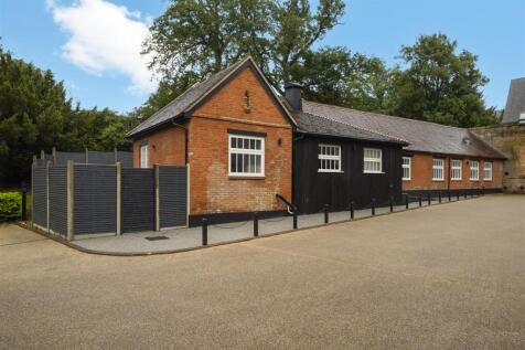 Newall Close - Front 1.jpg