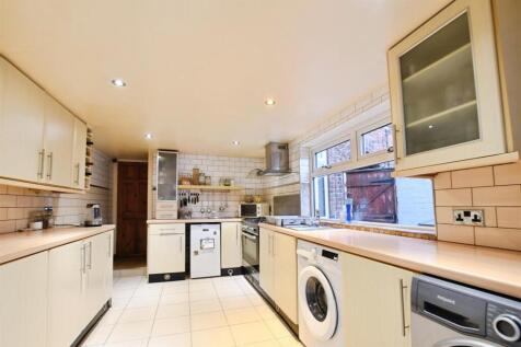 Fitted Kitchen