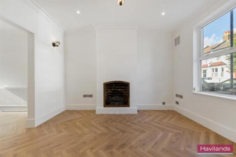 22 Sterling Road, Enfield EN2 0LN-With Watermark-0