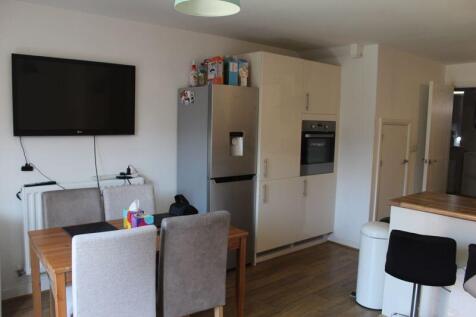 En-Suite Room Let - GREAT WESTERN PARK, DIDCOT  photo 4