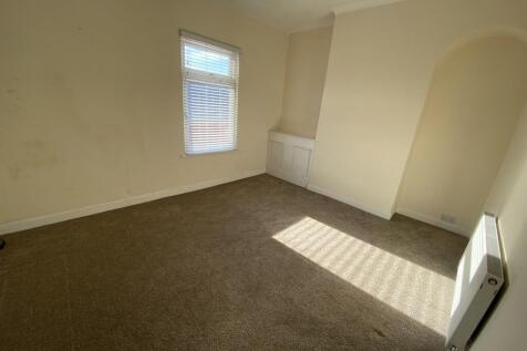 Claughton Street, St Helens Town Centre photo 4