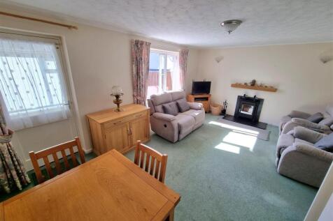 Sitting Dining room.jpg