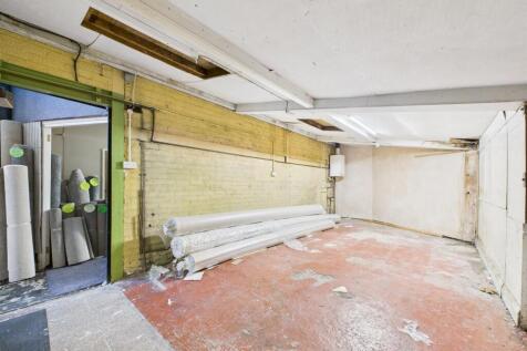 CAM03844G0-PR0377-STILL005.jpg