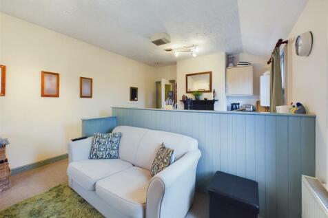 Flat 5 Open Plan Kitchen/ Living Room