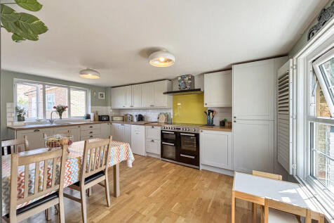 Kitchen/Dining ro...