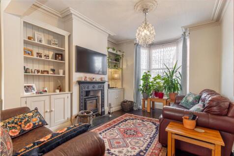 Living-room1.jpg