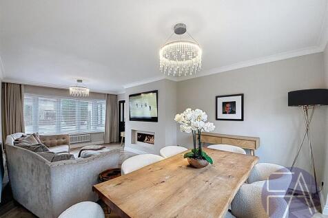 Orwell Close, Formby, Liverpool photo 4