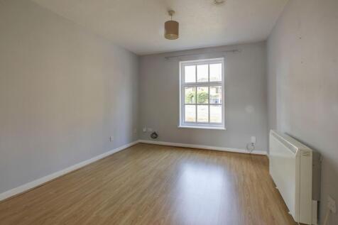 Linclare Place, Eaton Ford, PE19 photo 3
