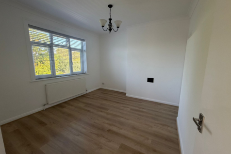 Beautiful 1 bedroom property located in Enfield